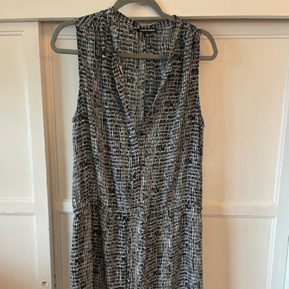 Hilary Radley Sleeveless Dress 12 Mock Collar Dropped Waist Black White Comfort
